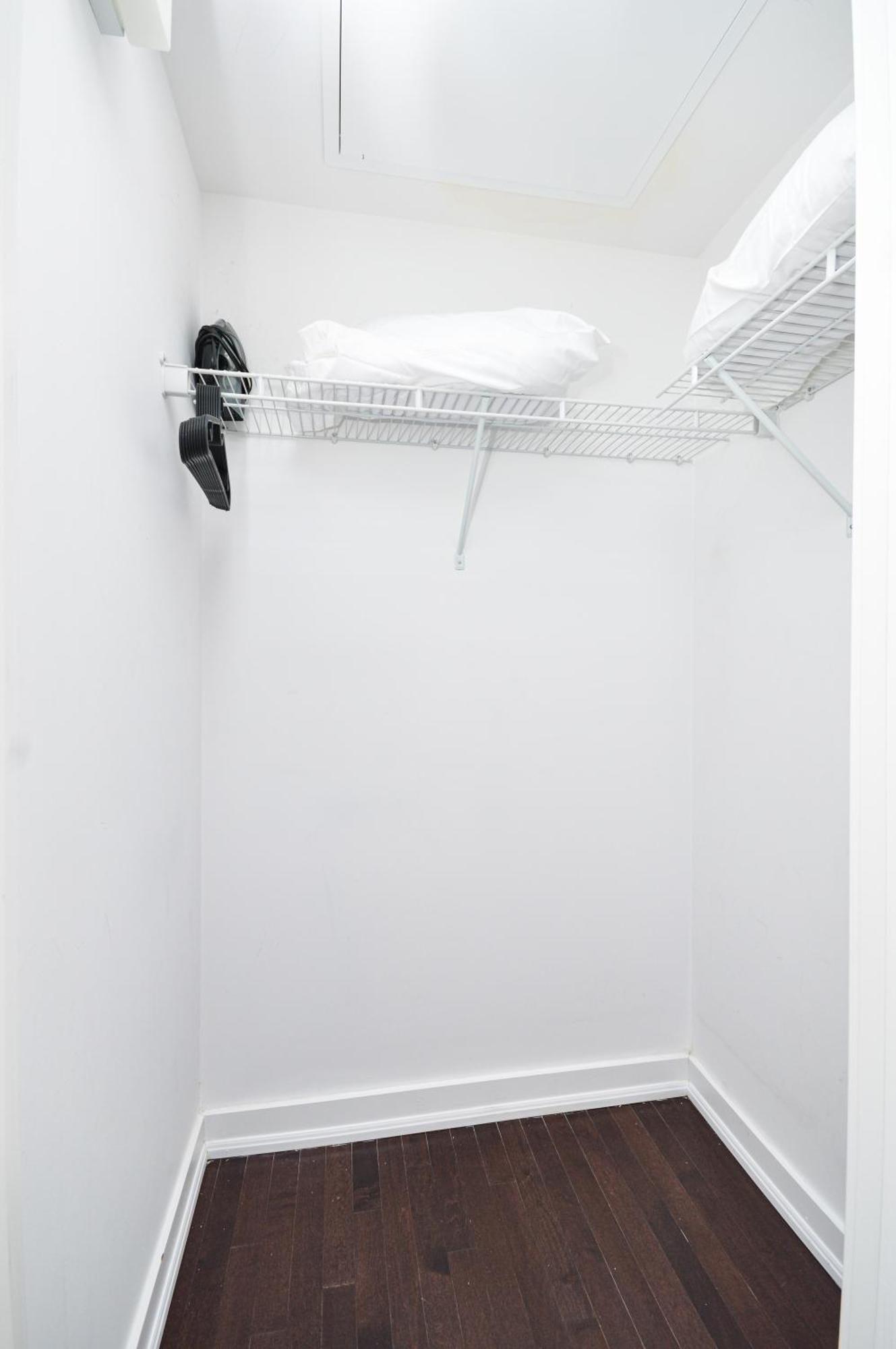 Downtown Toronto Condo Near Cn Tower, Scotiabank Arena, Rogers Centre, Union Station Exterior foto